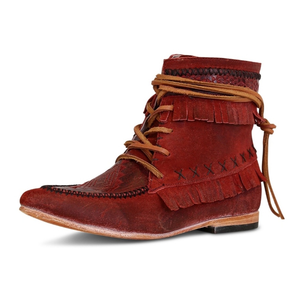 Gorgeous Detailed Freebird Booties - Picture 2 of 6